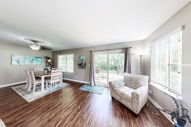 263 S Collins Street, South Elgin, IL 60177