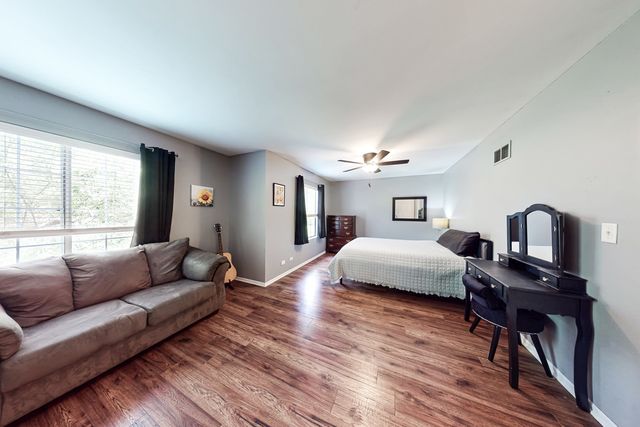 263 S Collins Street, South Elgin, IL 60177