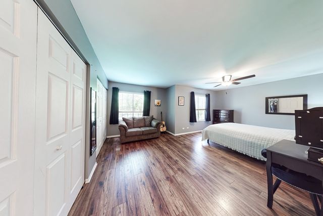 263 S Collins Street, South Elgin, IL 60177
