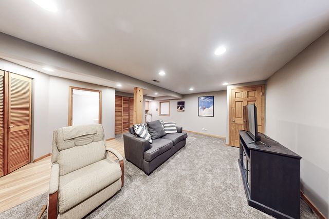 263 S Collins Street, South Elgin, IL 60177