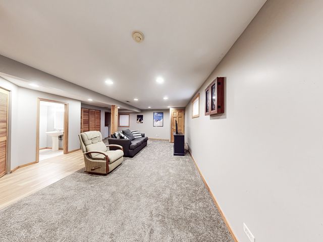 263 S Collins Street, South Elgin, IL 60177