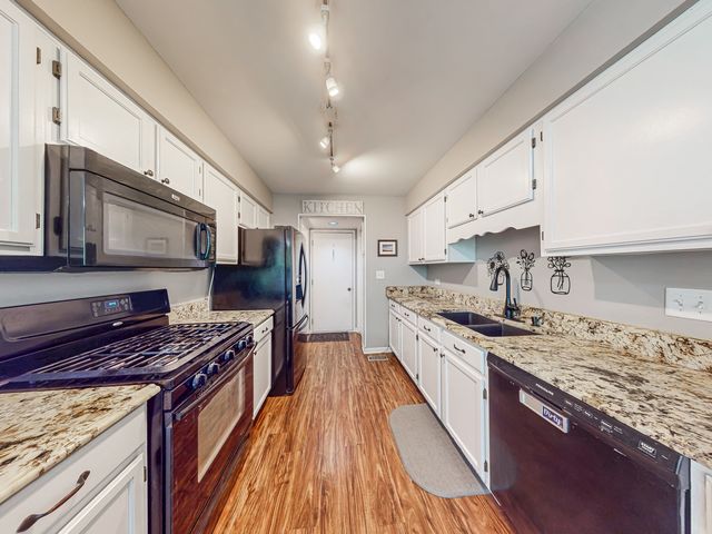 263 S Collins Street, South Elgin, IL 60177