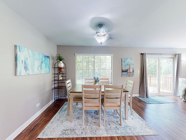 263 S Collins Street, South Elgin, IL 60177