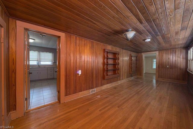 730 Walkertown Guthrie Road, Walkertown, NC 27107