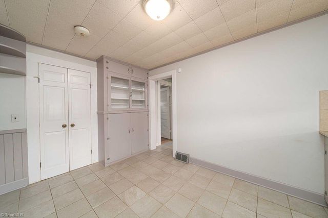 730 Walkertown Guthrie Road, Walkertown, NC 27107