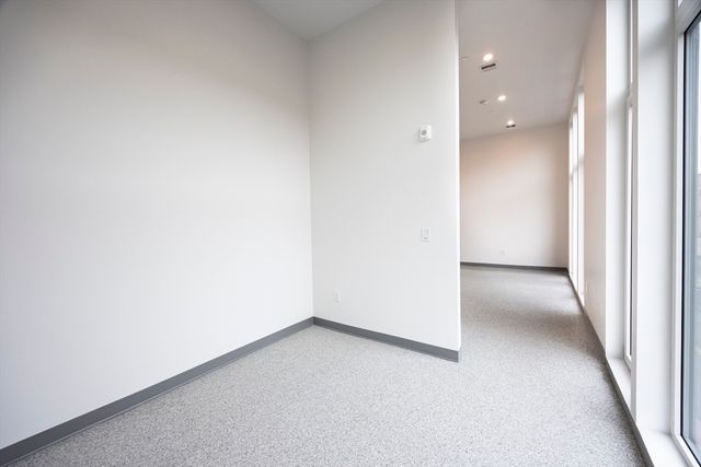 80 Middlesex St 306, Lowell, MA 01852