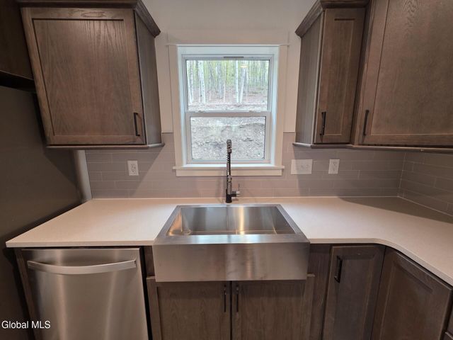 727 Irish Hill Road, Berne, NY 12023