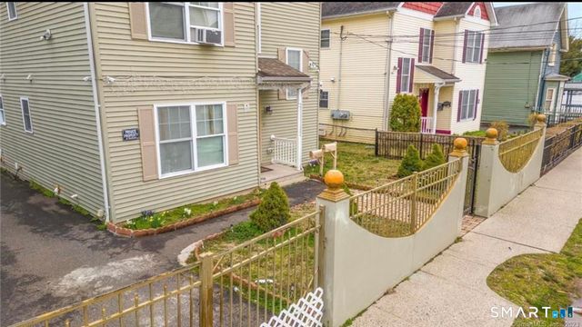 13 Button Street, New Haven, CT 06519