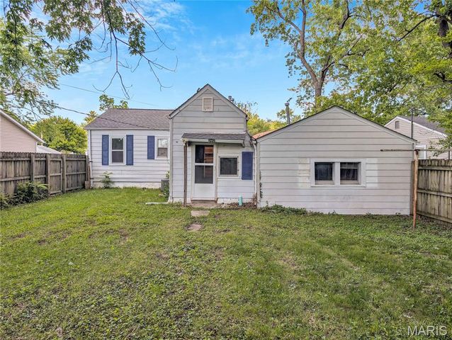 26 Fairway Drive, Fairview Heights, IL 62208