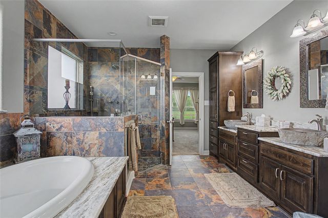8550 Avenue L, Santa Fe, TX 77510