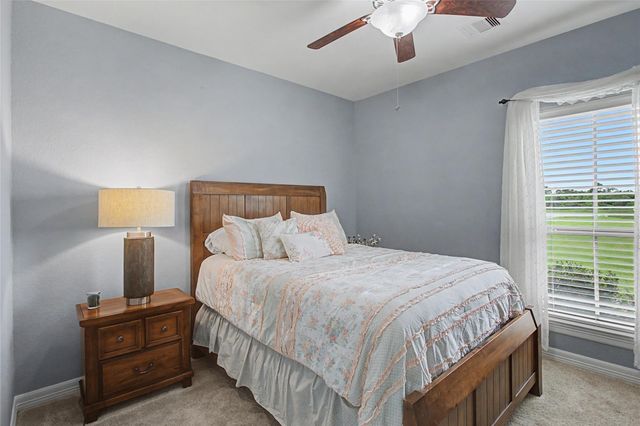 8550 Avenue L, Santa Fe, TX 77510