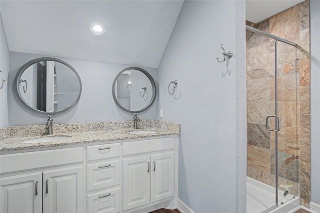 8550 Avenue L, Santa Fe, TX 77510