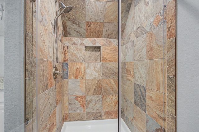 8550 Avenue L, Santa Fe, TX 77510