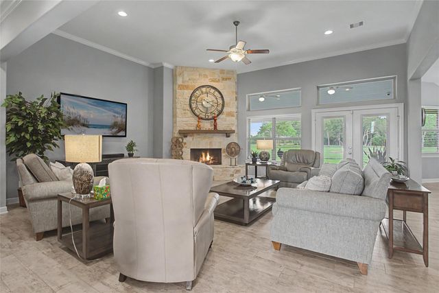 8550 Avenue L, Santa Fe, TX 77510