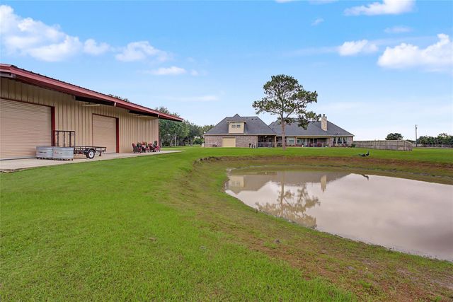 8550 Avenue L, Santa Fe, TX 77510