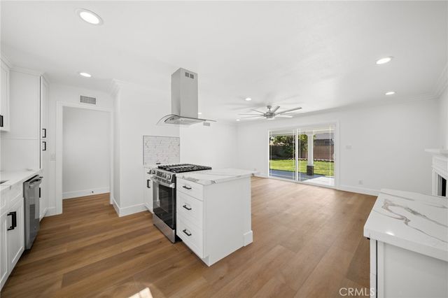 11744 Hollyview, La Mirada, CA 90638