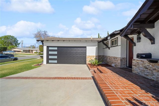 11744 Hollyview, La Mirada, CA 90638