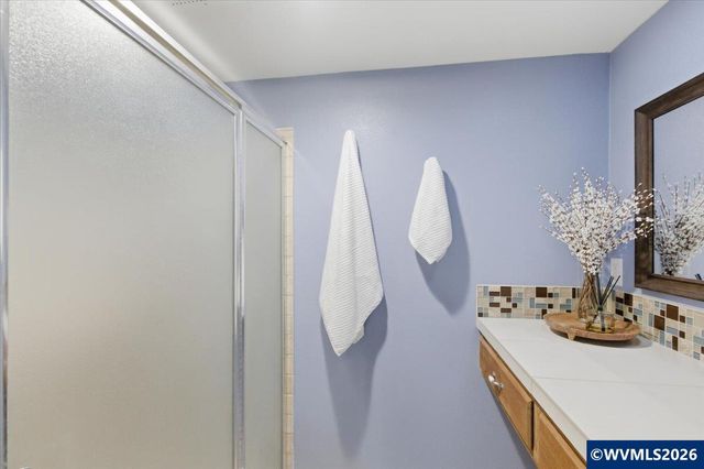 12432 SW King George Dr, King City, OR 97224