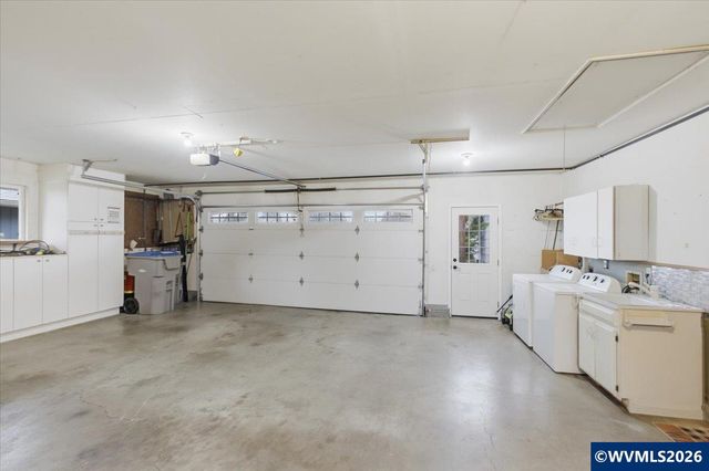 12432 SW King George Dr, King City, OR 97224