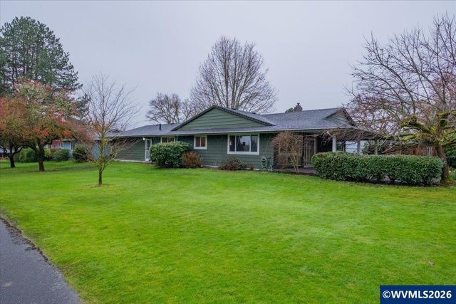 12432 SW King George Dr, King City, OR 97224