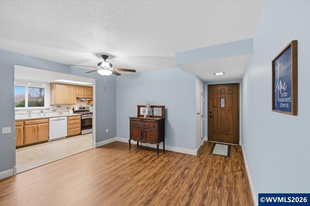 12432 SW King George Dr, King City, OR 97224