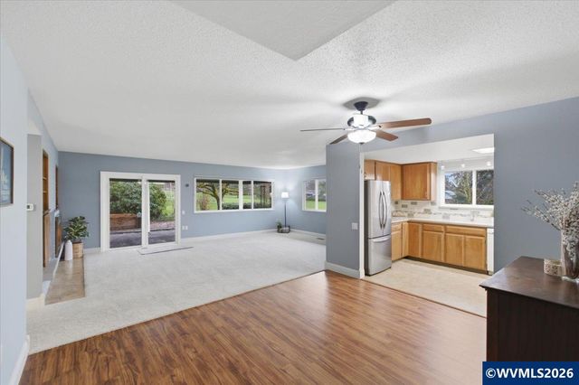 12432 SW King George Dr, King City, OR 97224