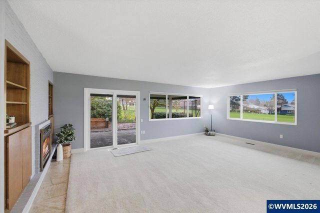 12432 SW King George Dr, King City, OR 97224