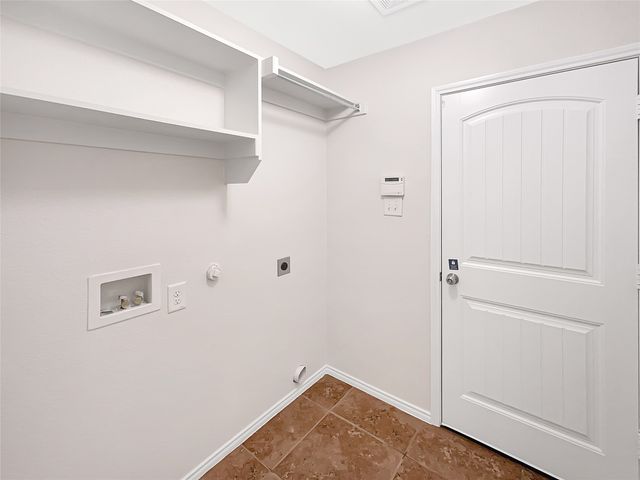 2206 Blue Bayou Drive, Dallas, TX 75253