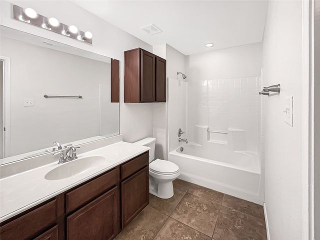 2206 Blue Bayou Drive, Dallas, TX 75253