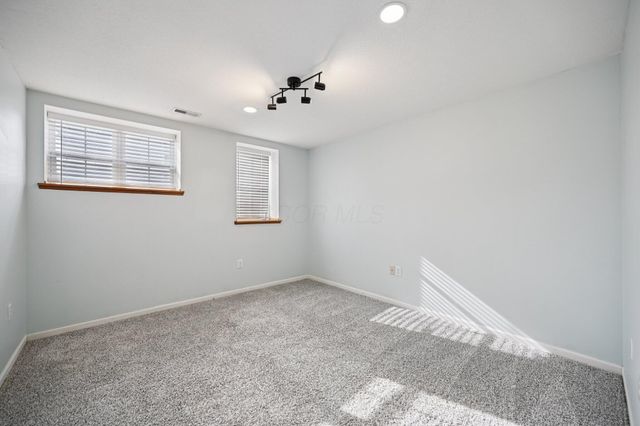 6395 Nottinghill Trail Drive, Canal Winchester, OH 43110