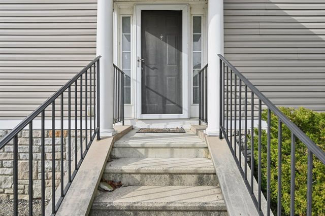 6395 Nottinghill Trail Drive, Canal Winchester, OH 43110