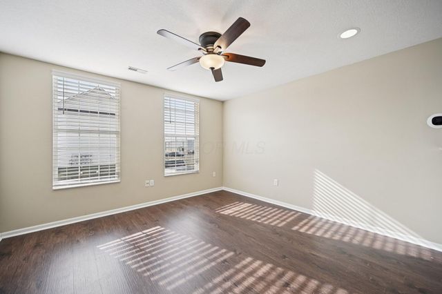 6395 Nottinghill Trail Drive, Canal Winchester, OH 43110