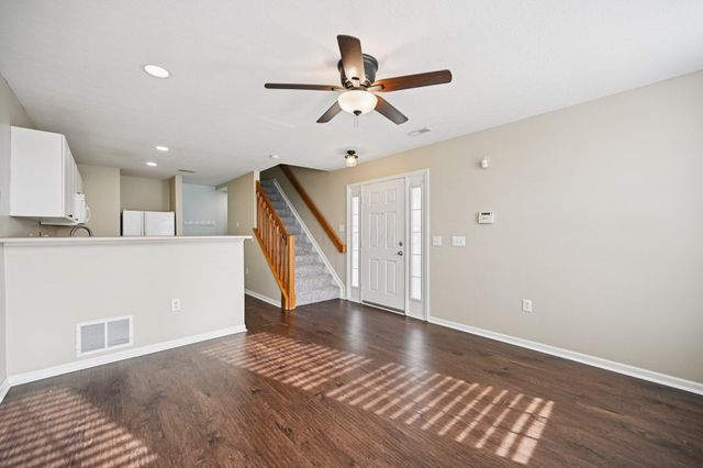 6395 Nottinghill Trail Drive, Canal Winchester, OH 43110