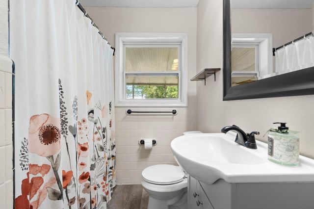 135 Moriarty Street, Fort Walton Beach, FL 32548