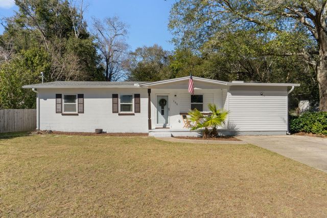 135 Moriarty Street, Fort Walton Beach, FL 32548
