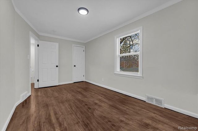 17217 Plainview Avenue, Detroit, MI 48219