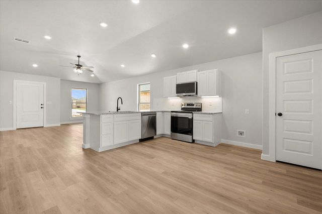 2220 133rd Street, Lubbock, TX 79423