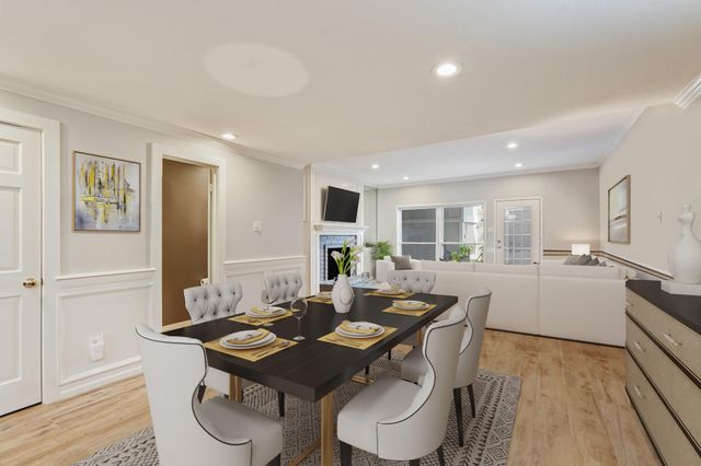 2236 S Piney Point Road 101, Houston, TX 77063