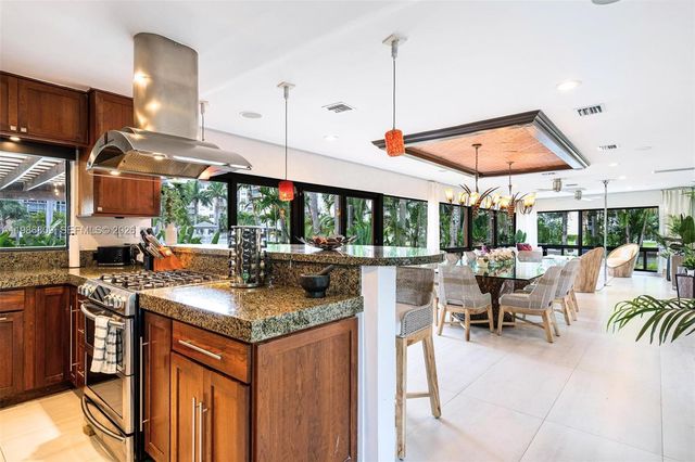 1675 Coral Gardens Dr, Wilton Manors, FL 33334