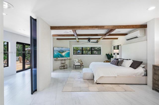 1675 Coral Gardens Dr, Wilton Manors, FL 33334