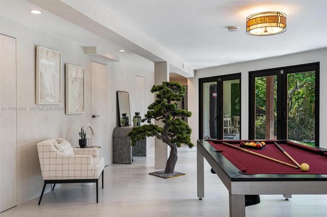 1675 Coral Gardens Dr, Wilton Manors, FL 33334