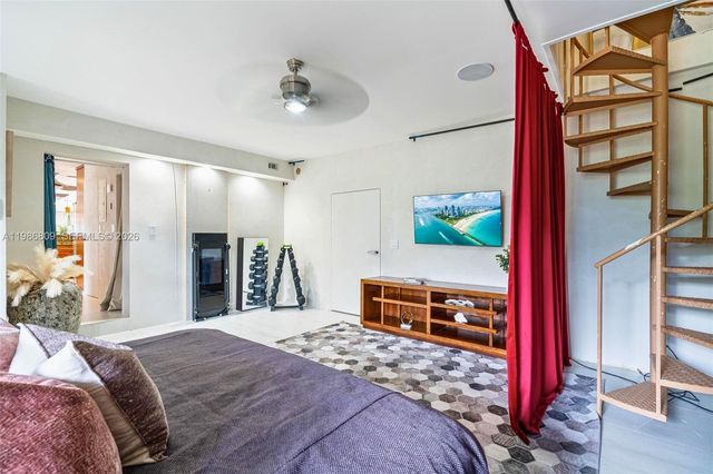 1675 Coral Gardens Dr, Wilton Manors, FL 33334