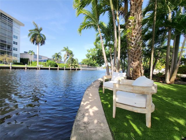 1675 Coral Gardens Dr, Wilton Manors, FL 33334