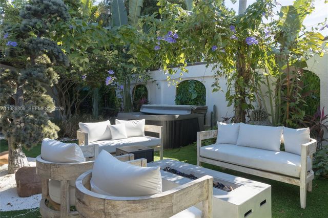 1675 Coral Gardens Dr, Wilton Manors, FL 33334