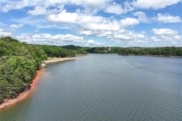 208 Lake Pointe Drive, Gainesville, GA 30506