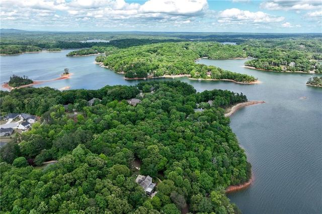 208 Lake Pointe Drive, Gainesville, GA 30506