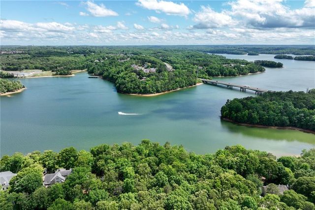 208 Lake Pointe Drive, Gainesville, GA 30506