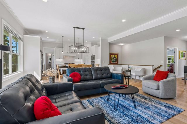 5525 Eden Prairie Road, Minnetonka, MN 55345