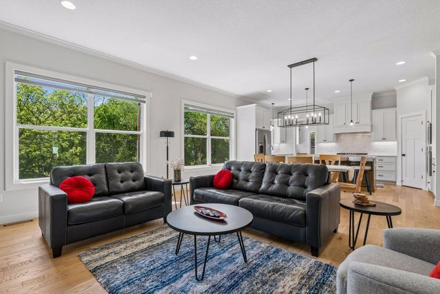 5525 Eden Prairie Road, Minnetonka, MN 55345