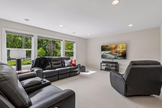 5525 Eden Prairie Road, Minnetonka, MN 55345